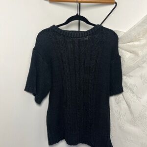 Cable Knit Shirt Sleeve Sweater